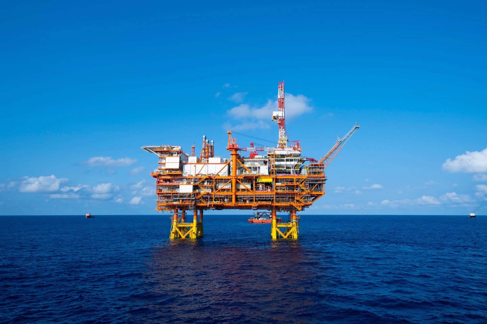 Anti-corrosion coating system for marine engineering equipment